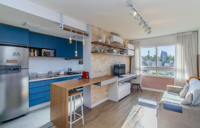 Imagem: O apartamento possui 2 Dormitórios, 1 Suíte, 2 Banheiros