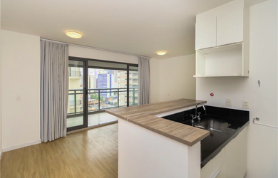 Imagem: O apartamento possui 1 Dormitório, 1 Banheiro, 1 Vaga na garagem