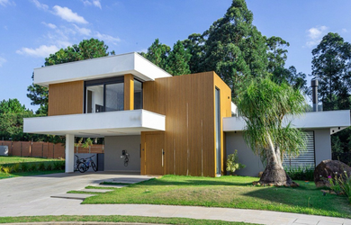 Imagem: A casa em condomínio possui 4 Dormitórios, 4 Suítes, 14 Banheiros