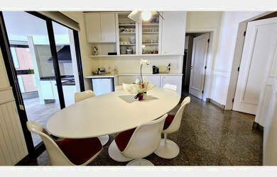 Imagem 10: 4 dormitórios na Rua Prof. Alexandre Correia