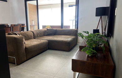 Imagem: O apartamento possui 2 Dormitórios, 2 Banheiros, 2 Vagas na