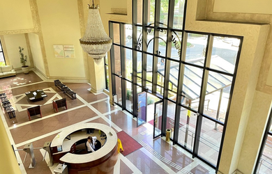 Imagem: A sala comercial possui 3 Banheiros, 3 Vagas na garagem, 101m²