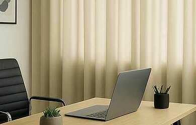 Imagem: A sala comercial possui 2 Vagas na garagem e está localizado