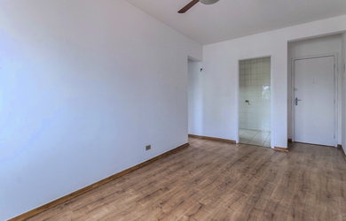 Imagem: O apartamento possui 1 Dormitório, 1 Banheiro, 1 Vaga na garagem