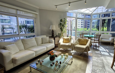 Imagem: O apartamento possui 3 Dormitórios, 3 Suítes, 4 Banheiros