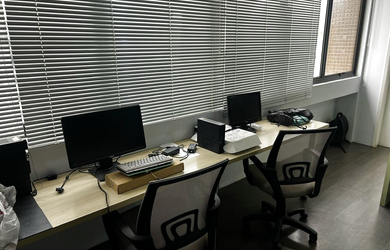 Imagem: A sala comercial possui 1 Vaga na garagem, 45m² de Área e