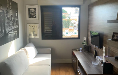 Imagem: O apartamento possui 2 Dormitórios, 1 Suíte, 2 Banheiros