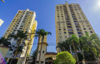 Imagem: O apartamento possui 3 Dormitórios, 1 Suíte, 2 Banheiros