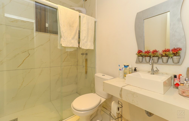 Imagem 13: PREDIO COMERCIAL em Porto Alegre - RS, Tristeza