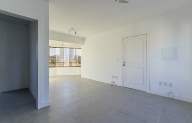 Imagem: O apartamento possui 2 Dormitórios, 1 Banheiro, 1 Vaga na garagem