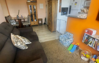 Imagem: O apartamento possui 2 Dormitórios, 1 Suíte, 2 Banheiros