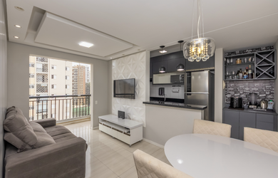 Imagem: O apartamento possui 2 Dormitórios, 1 Suíte, 2 Banheiros