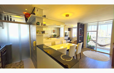 Imagem: O apartamento possui 2 Dormitórios, 1 Suíte, 2 Banheiros