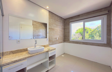 Imagem 16: CASA RESIDENCIAL em Porto Alegre - RS, Hípica