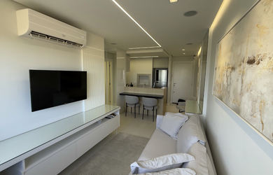 Imagem: O apartamento possui 1 Dormitório, 1 Suíte, 2 Banheiros, 1