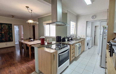 Imagem: O apartamento possui 3 Dormitórios, 3 Suítes, 4 Banheiros