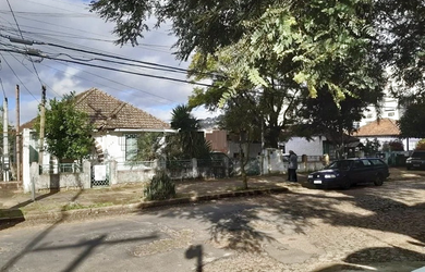 Imagem 2: na Avenida Marista. 