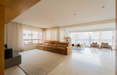 Imagem: O apartamento possui 3 Dormitórios, 3 Suítes, 6 Banheiros