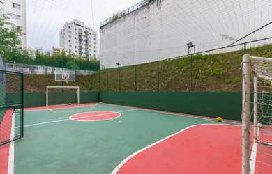 Imagem: O apartamento possui 3 Dormitórios, 3 Suítes, 8 Banheiros