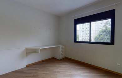 Imagem 7: Apartamento Padrão, 4 dormitórios na Rua Passo Da Pátria