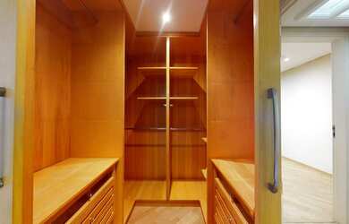 Imagem 15: Apartamento Padrão, 4 dormitórios na Rua Passo Da Pátria