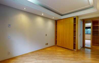 Imagem 1: Apartamento Padrão, 4 dormitórios na Rua Passo Da Pátria