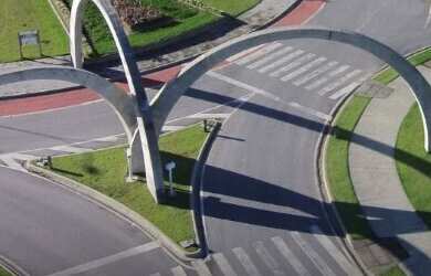 Imagem: O terreno possui 150m² de Área, Imóvel novo e está localizado