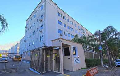 Imagem: O apartamento possui 2 Dormitórios, 1 Suíte, 2 Banheiros