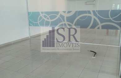 Imagem: O depósito possui 1 Banheiro, 280m² de Área, 250m² de Área