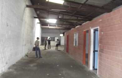 Imagem 2: ALUGO GALPÃO MARANGUAPE I