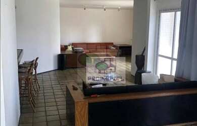 Imagem: O apartamento possui 3 Dormitórios, 1 Suíte, 4 Banheiros