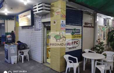 Imagem: A loja possui 1 Dormitório, 1 Banheiro, 1 Vaga na garagem