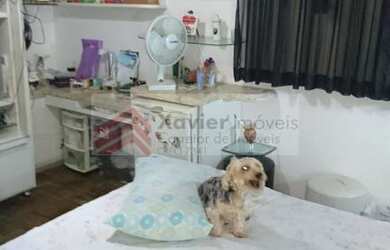 Imagem: A casa possui 4 Dormitórios, 1 Suíte, 2 Banheiros, 349m²