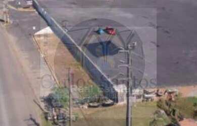 Imagem: O depósito possui 1 Banheiro, 6.850m² de Área, 815m² de