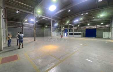 Imagem: O depósito possui 1 Banheiro, 2.202m² de Área, 1.677m² de