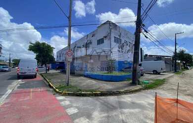 Imagem: O depósito possui 1 Banheiro, 10m² de Área, 1.100m² de Área