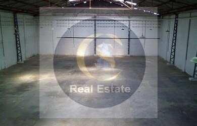 Imagem: O depósito possui 1 Banheiro, 1.150m² de Área, 750m² de