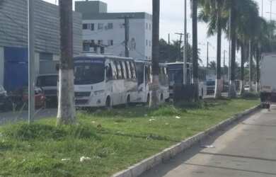 Imagem: A casa possui 2 Dormitórios, 1 Banheiro, 1 Vaga na garagem