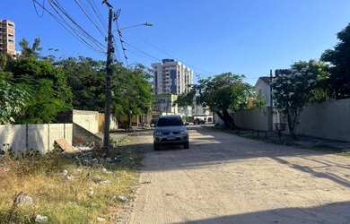 Imagem 2: LOTE CANDEIAS Terreno / lote com venda por R$900.000