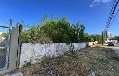 Imagem 5: LOTE CANDEIAS. 1080m² de Área