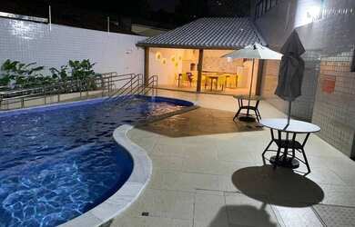 Imagem: O apartamento possui 3 Dormitórios, 2 Suítes, 1 Banheiro