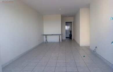 Imagem: O apartamento possui 3 Dormitórios, 1 Suíte, 2 Banheiros