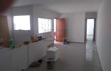 Imagem: A casa possui 2 Dormitórios, 2 Banheiros, 1 Vaga na garagem