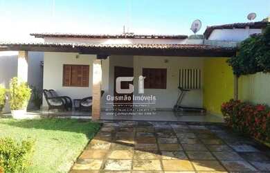 Imagem: A casa possui 3 Dormitórios, 1 Suíte, 1 Banheiro, 2 Vagas