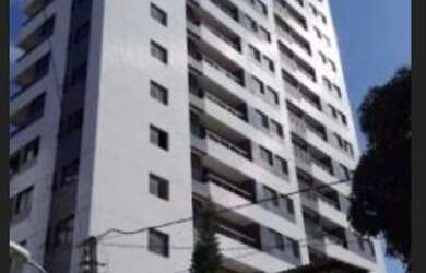 Imagem 3: Oportunidade com 03 quartos,02 vagas e dep. completa a 2 minutos do mercado...