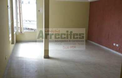 Imagem: O apartamento possui 3 Dormitórios, 1 Suíte, 1 Banheiro, 2