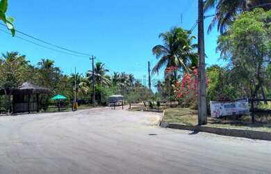 Imagem: O terreno possui 950m² de Área e está localizado em Porto