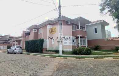 Imagem: A casa em condomínio possui 4 Dormitórios, 4 Suítes, 6 Banheiros