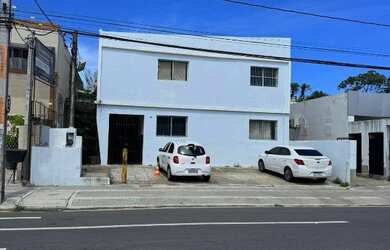 Imagem: O depósito possui 1 Banheiro, 5 Vagas na garagem, 360m² de