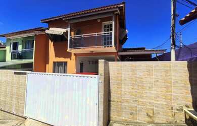 Imagem: A casa em condomínio possui 3 Dormitórios, 1 Suíte, 2 Banheiros